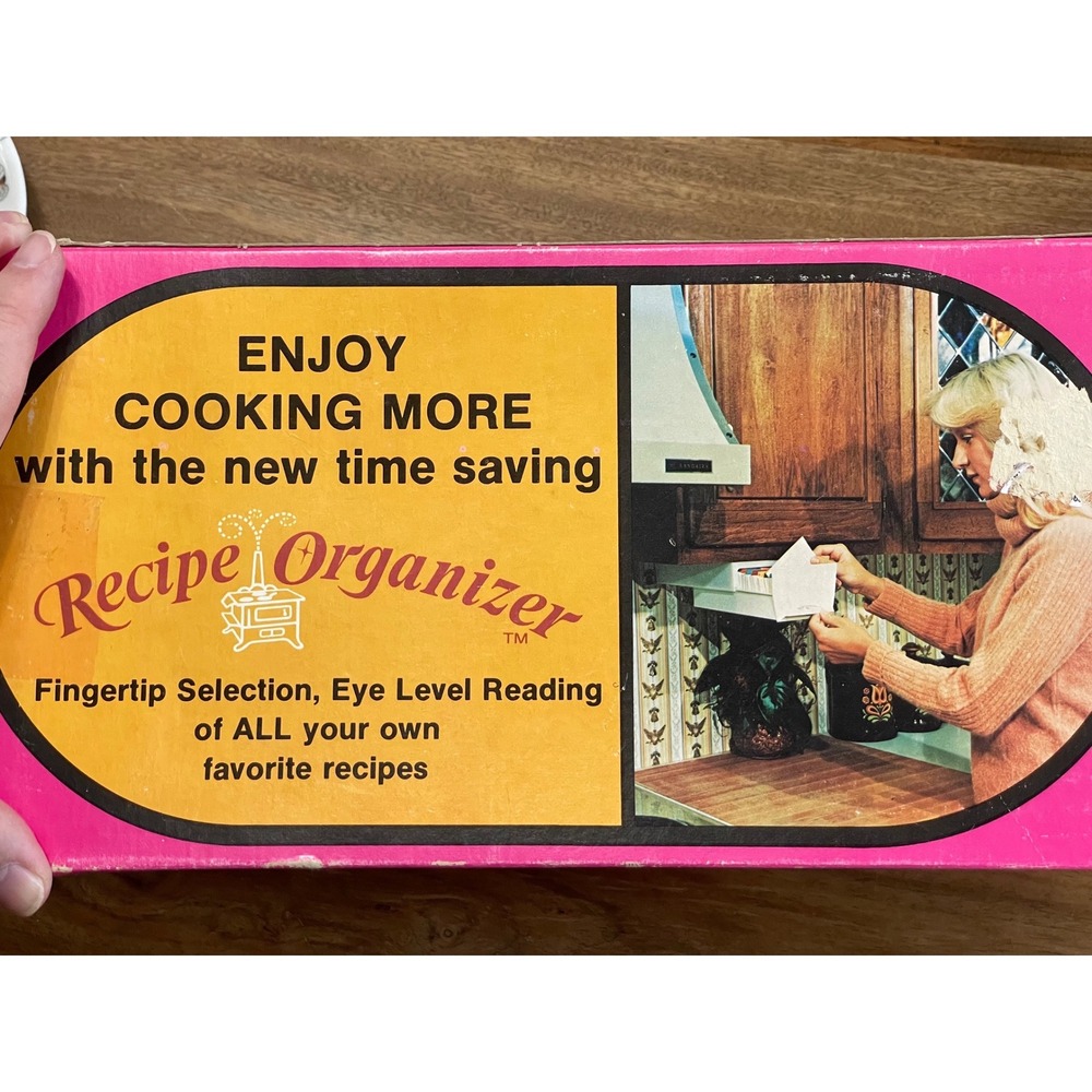 Vintage 70's New Dimension Products Recipe Organizer Under Cabinet Gold 3x5 Card